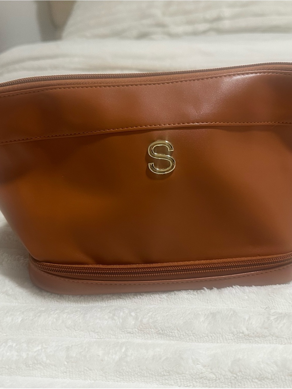 Cosmetic bag